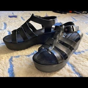 Steve Madden black leather platform sandals